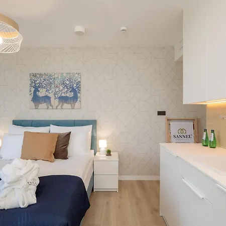 Appartement Horizon Z Dostepem Do Basenow,strefy Saun,jacuzzi- Pinea Pobierowo-sannel For Rent *