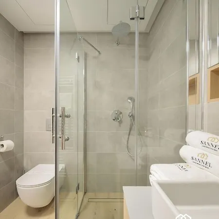 Appartement Horizon Z Dostepem Do Basenow,strefy Saun,jacuzzi- Pinea Pobierowo-sannel For Rent *